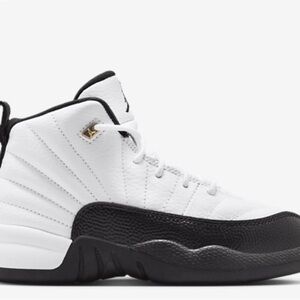 Jordan retro 12 boys size 1 great condition